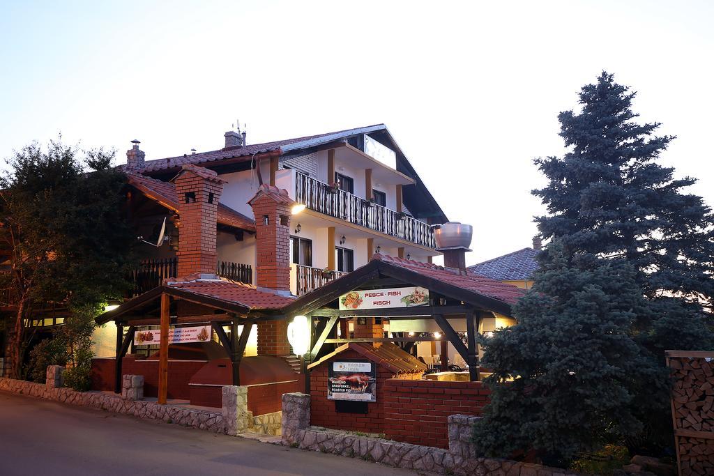 Guest House Zeba & Riviera Silo  Bagian luar foto