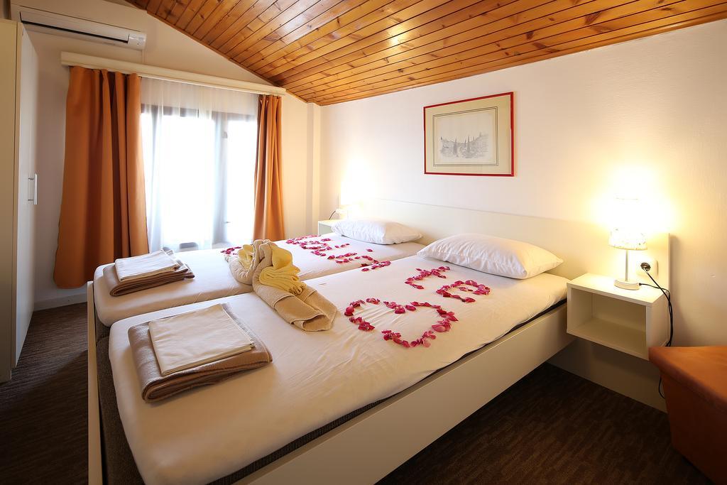 Guest House Zeba & Riviera Silo  Bagian luar foto